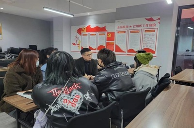 就業(yè)工作處組織畢業(yè)生赴企業(yè)開(kāi)展就業(yè)對(duì)接活動(dòng)